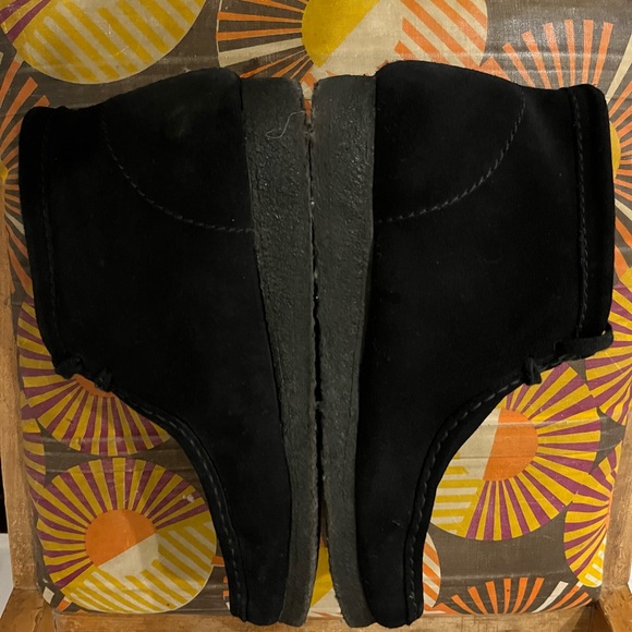 Clarks Men's Wallabee - Black Suede size 10.5 - Picture 4 of 5